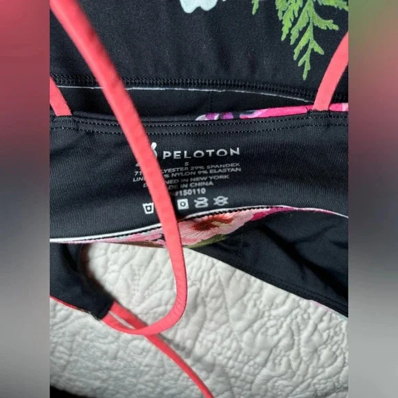 Peloton AAPI Heritage Month Floral Sports Bra size small - Picture 7 of 7